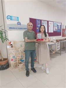 Dereceye Giren Öğrencilerimize Plaket Takdimi